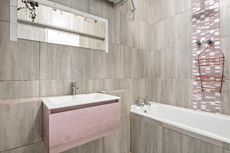To Let 0 Bedroom Property for Rent in Sea Point Western Cape